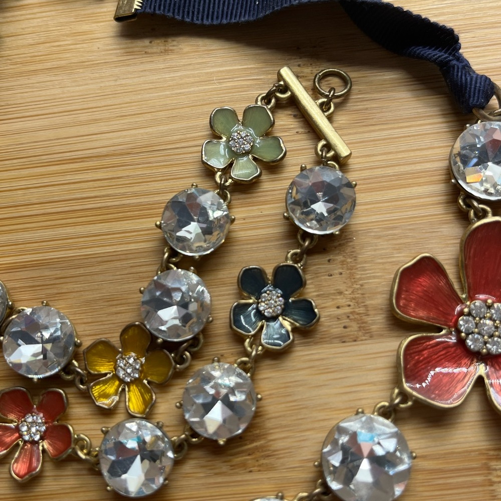 ANN TAYLOR ENAMEL FLORAL NECKLACE and Bracelet